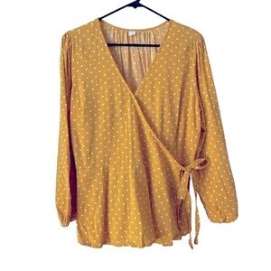 OLD NAVY Yellow Polka Dot Wrap Top Size L